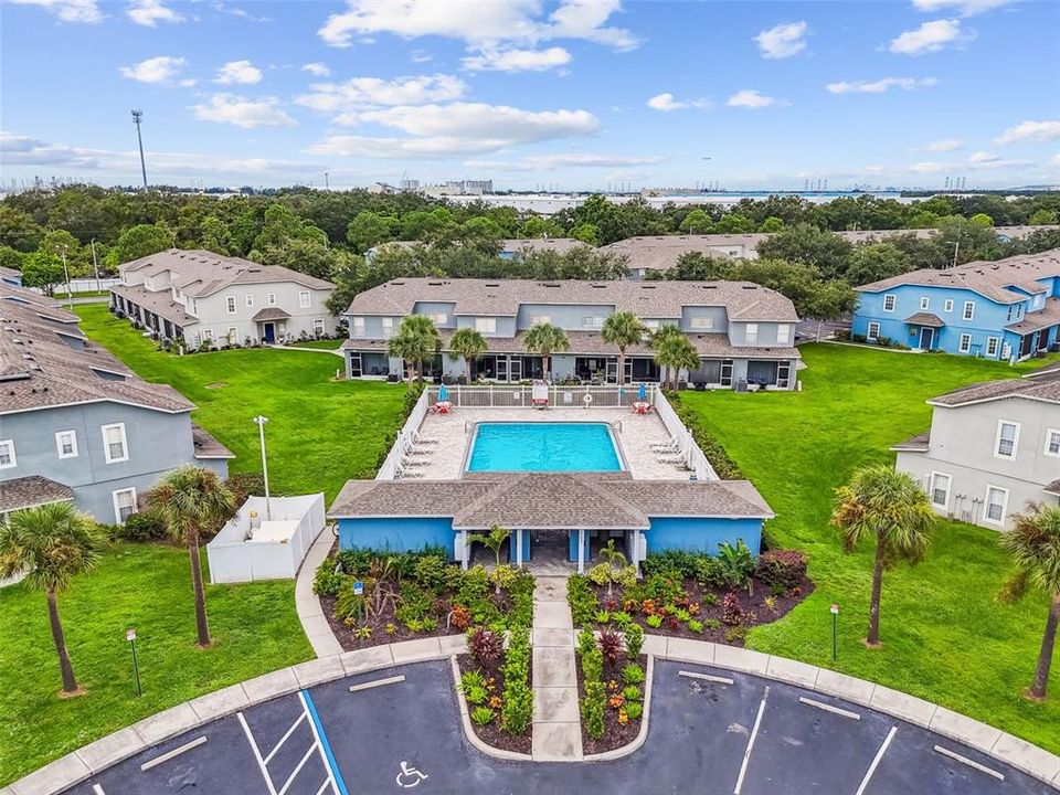 For Rent: $2,000 (4 beds, 3 baths, 1576 Square Feet)