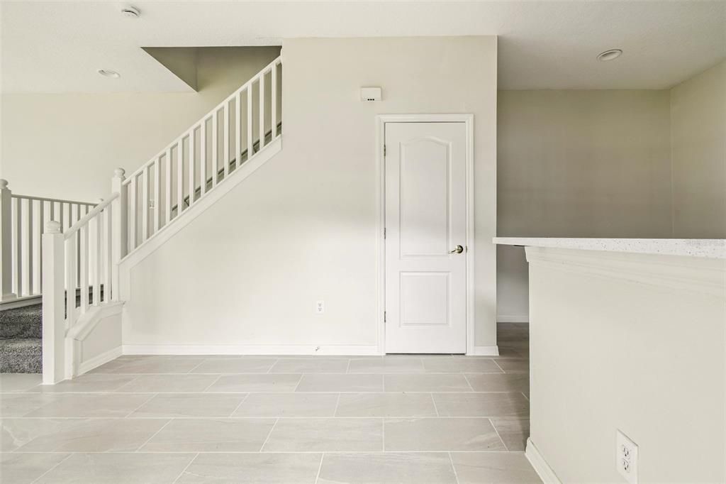 For Rent: $2,000 (4 beds, 3 baths, 1576 Square Feet)