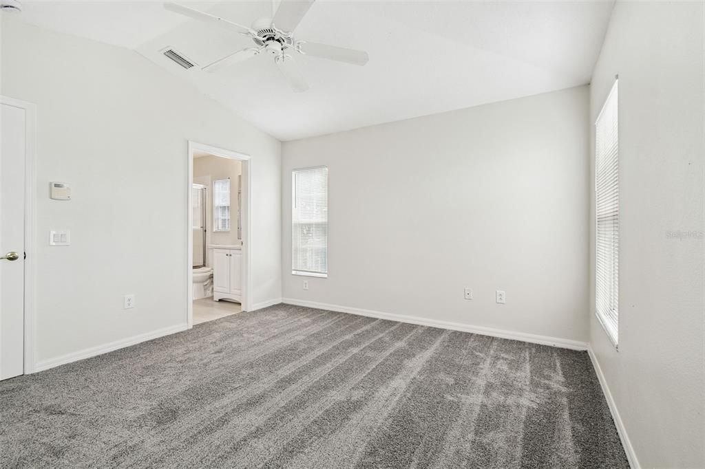 For Rent: $2,000 (4 beds, 3 baths, 1576 Square Feet)