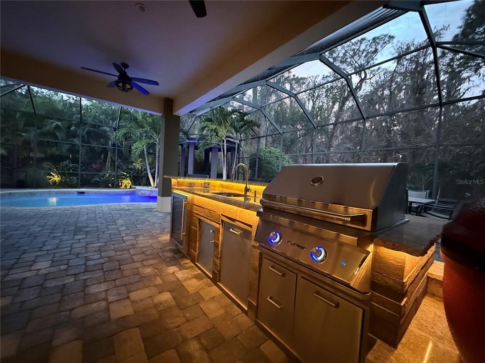 En Venta: $1,550,000 (5 camas, 4 baños, 4773 Pies cuadrados)