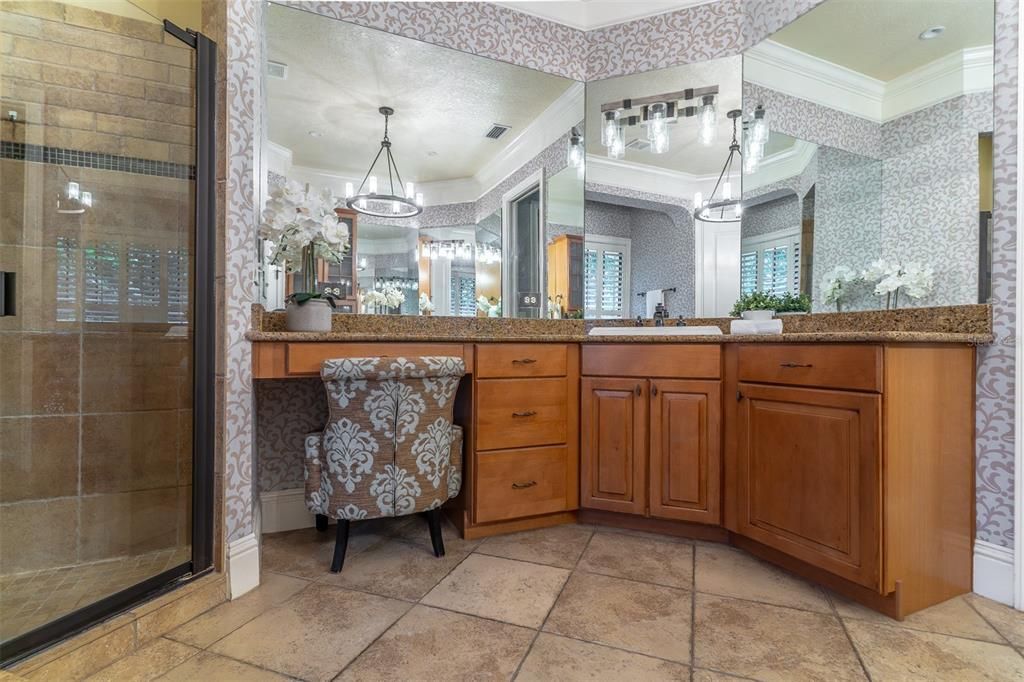 En Venta: $1,550,000 (5 camas, 4 baños, 4773 Pies cuadrados)