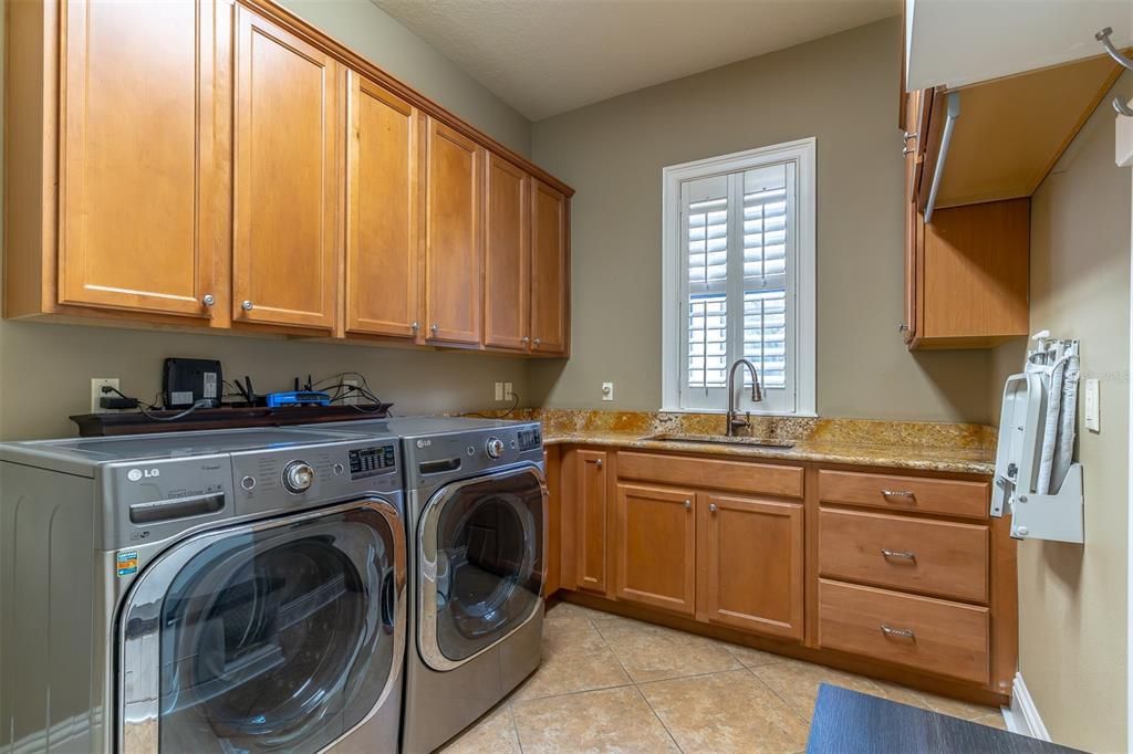 En Venta: $1,550,000 (5 camas, 4 baños, 4773 Pies cuadrados)