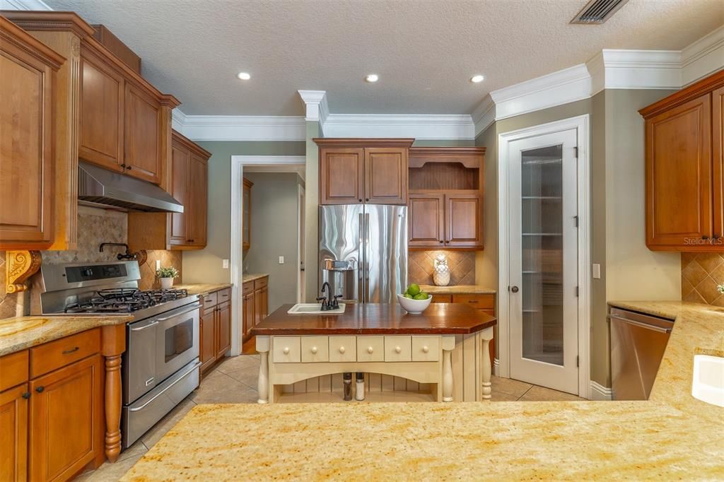 En Venta: $1,550,000 (5 camas, 4 baños, 4773 Pies cuadrados)