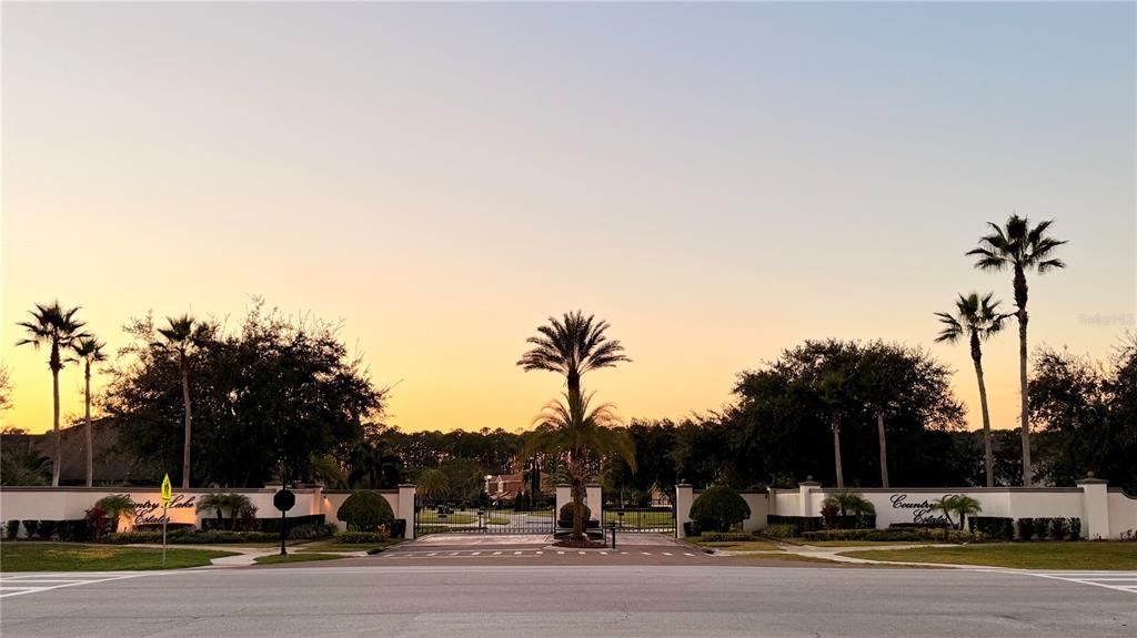 For Sale: $1,550,000 (5 beds, 4 baths, 4773 Square Feet)