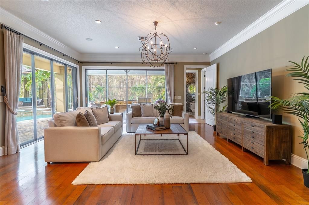 En Venta: $1,550,000 (5 camas, 4 baños, 4773 Pies cuadrados)