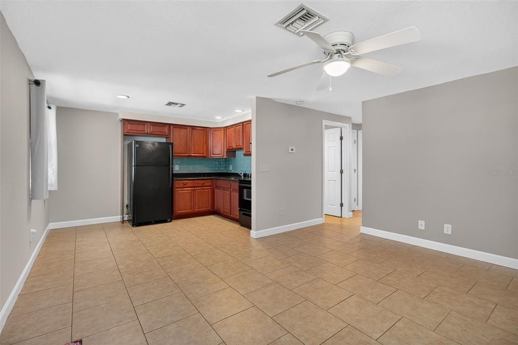 En Venta: $425,000 (4 camas, 0 baños, 1575 Pies cuadrados)