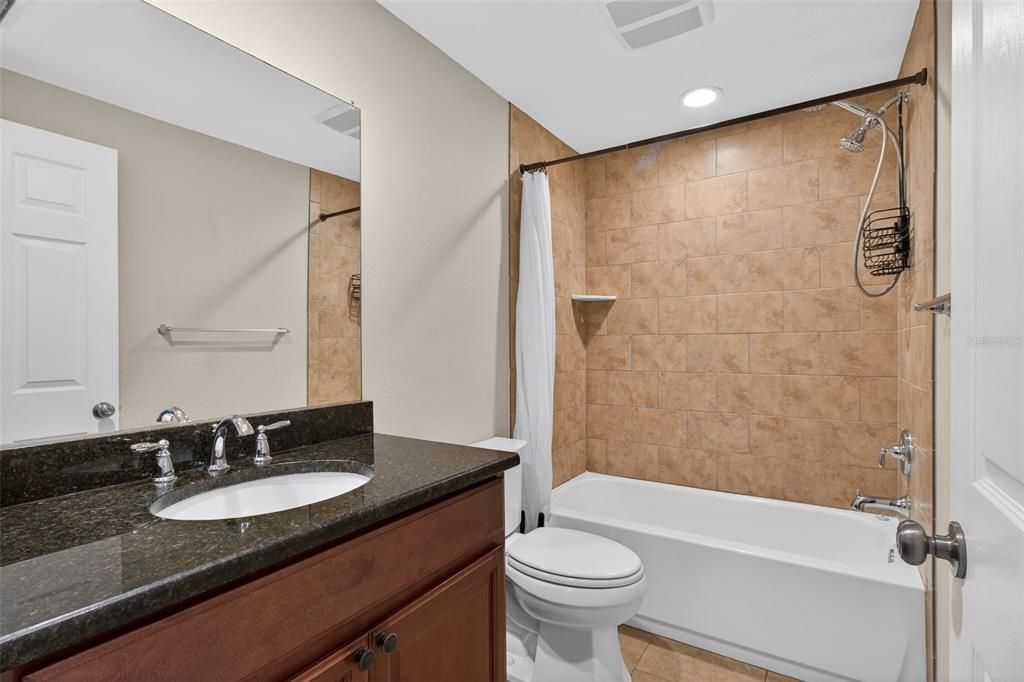 En Venta: $425,000 (4 camas, 0 baños, 1575 Pies cuadrados)