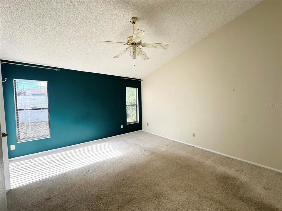 На продажу: $329,000 (3 спален, 2 ванн, 1260 Квадратных фут)