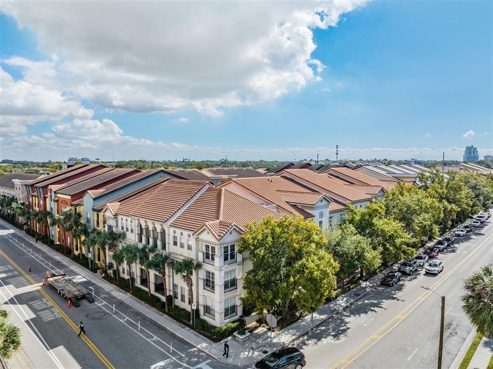 For Sale: $428,000 (2 beds, 2 baths, 1206 Square Feet)