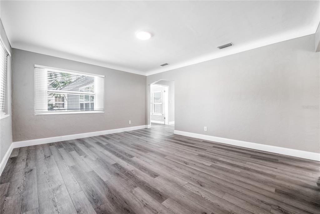 En Venta: $470,000 (3 camas, 2 baños, 1351 Pies cuadrados)