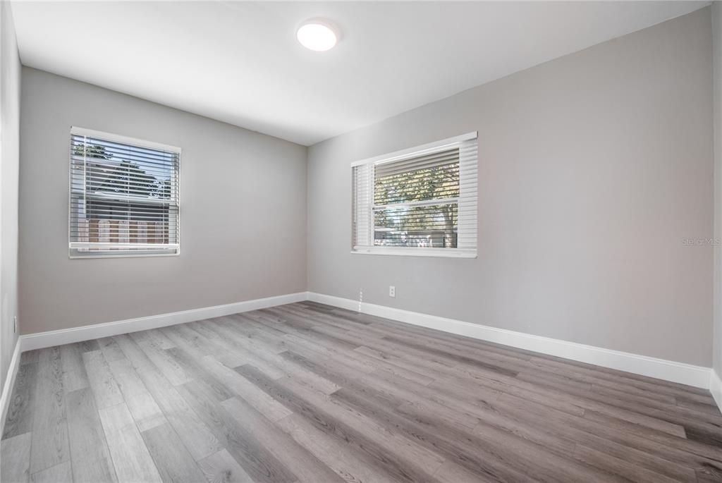 En Venta: $470,000 (3 camas, 2 baños, 1351 Pies cuadrados)