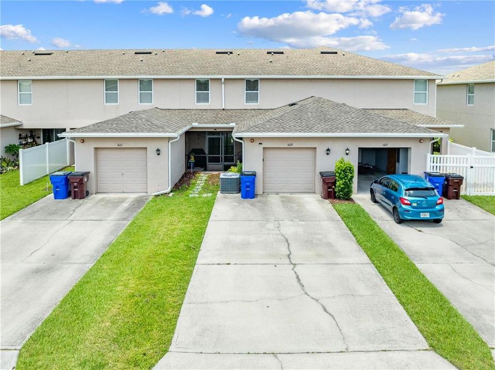 En Venta: $300,000 (3 camas, 2 baños, 1852 Pies cuadrados)