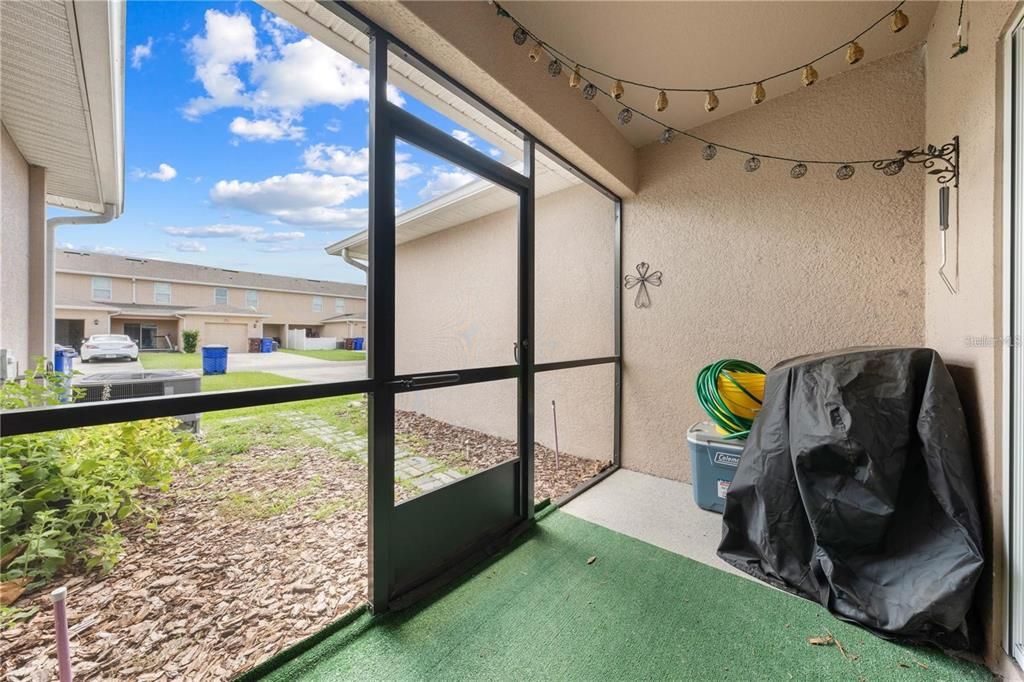 En Venta: $300,000 (3 camas, 2 baños, 1852 Pies cuadrados)