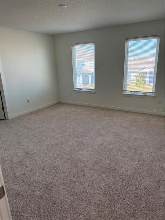 En Renta: $2,500 (3 camas, 2 baños, 600 Pies cuadrados)