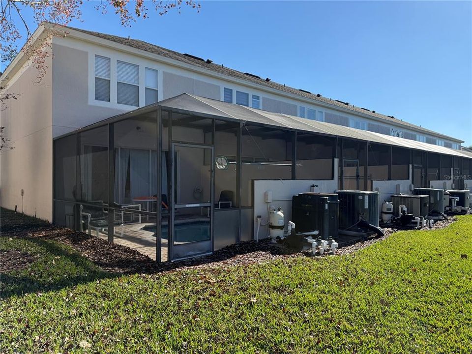 For Sale: $315,000 (3 beds, 3 baths, 1440 Square Feet)