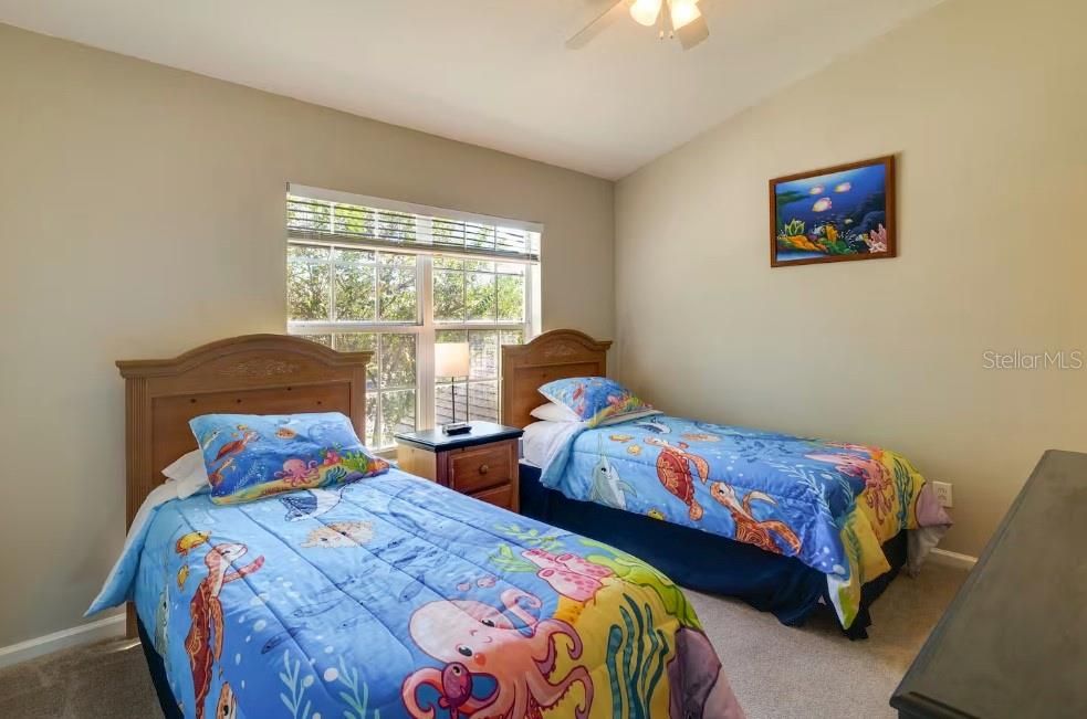 For Sale: $315,000 (3 beds, 3 baths, 1440 Square Feet)