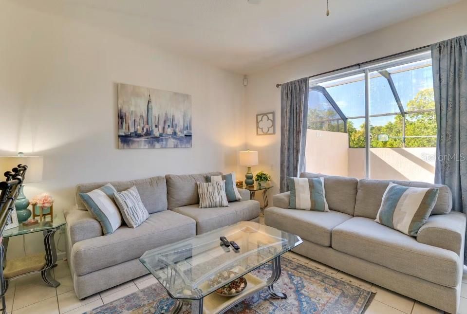 For Sale: $315,000 (3 beds, 3 baths, 1440 Square Feet)