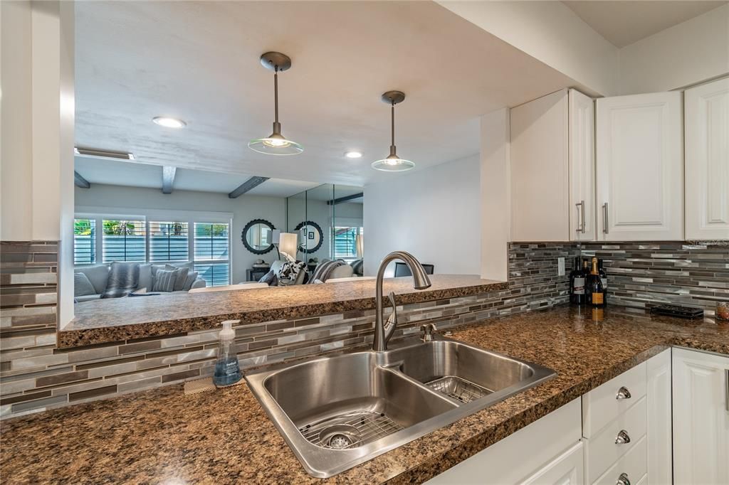 出租: $2,900 (2 贝兹, 2 浴室, 1380 平方英尺)