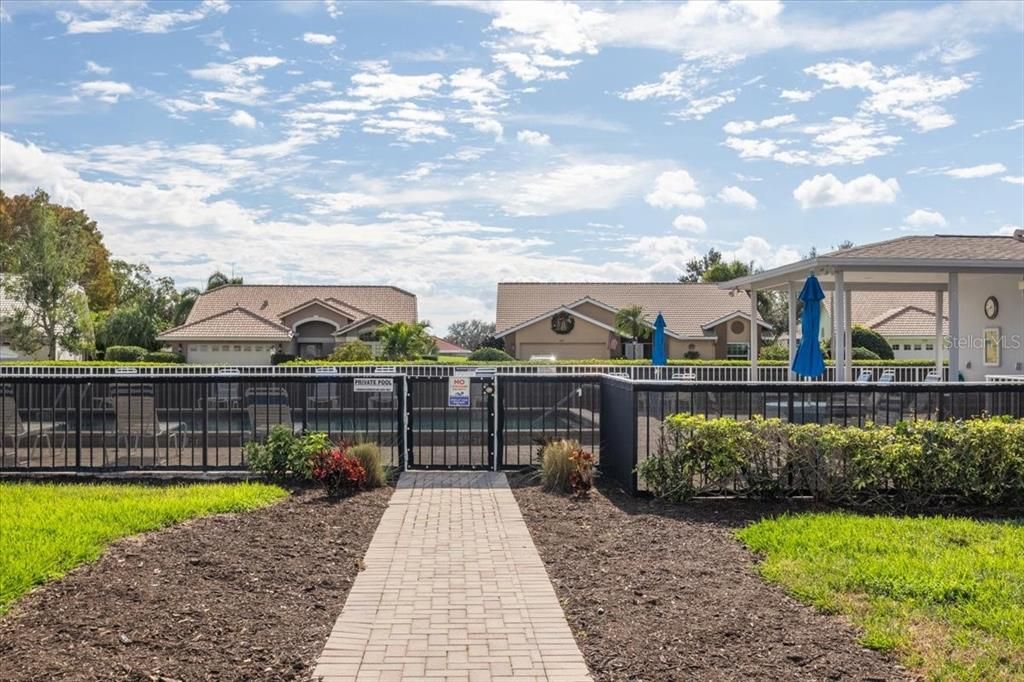 待售: $205,000 (2 贝兹, 2 浴室, 1202 平方英尺)