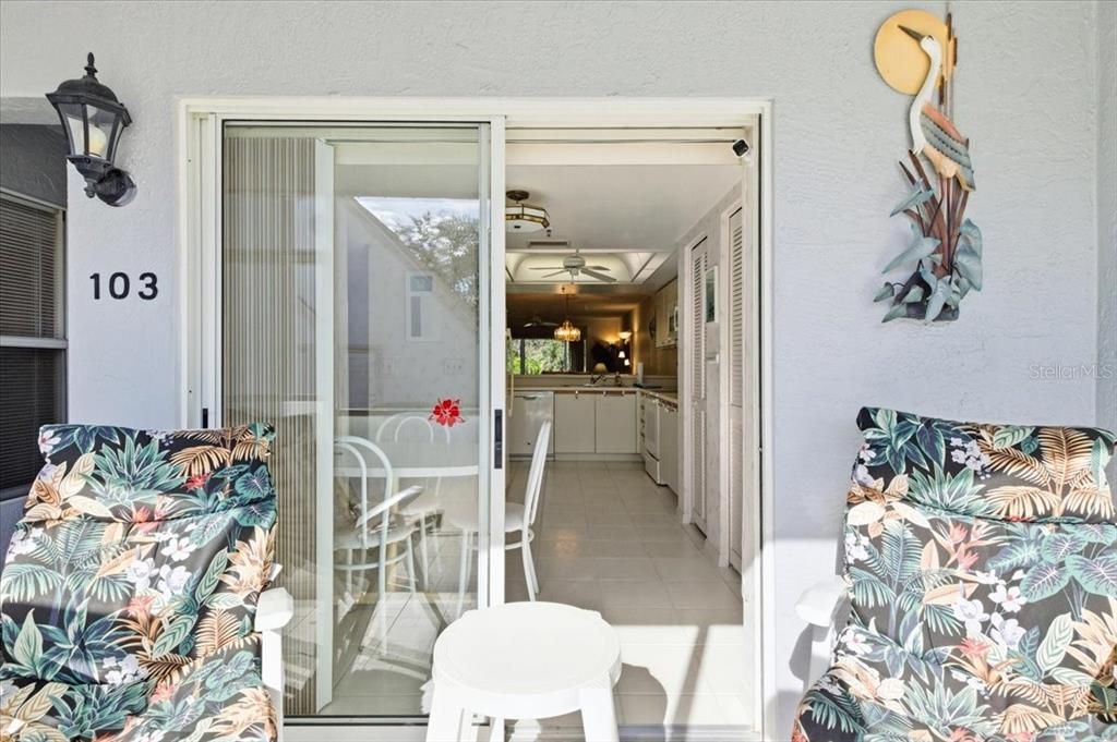 待售: $205,000 (2 贝兹, 2 浴室, 1202 平方英尺)