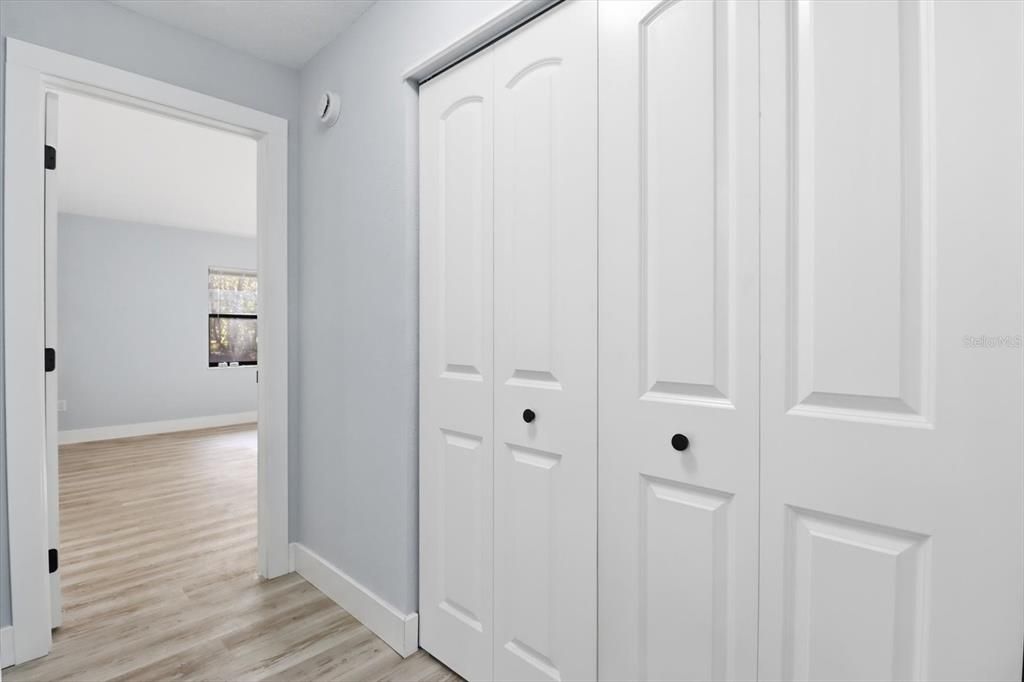 For Sale: $319,900 (3 beds, 2 baths, 1610 Square Feet)