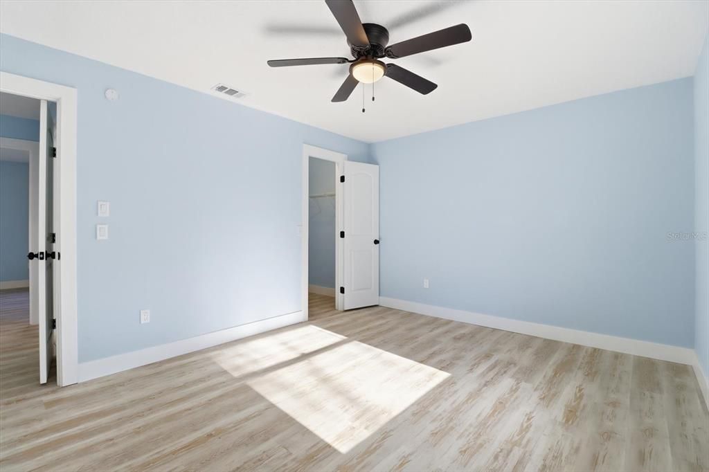 For Sale: $319,900 (3 beds, 2 baths, 1610 Square Feet)