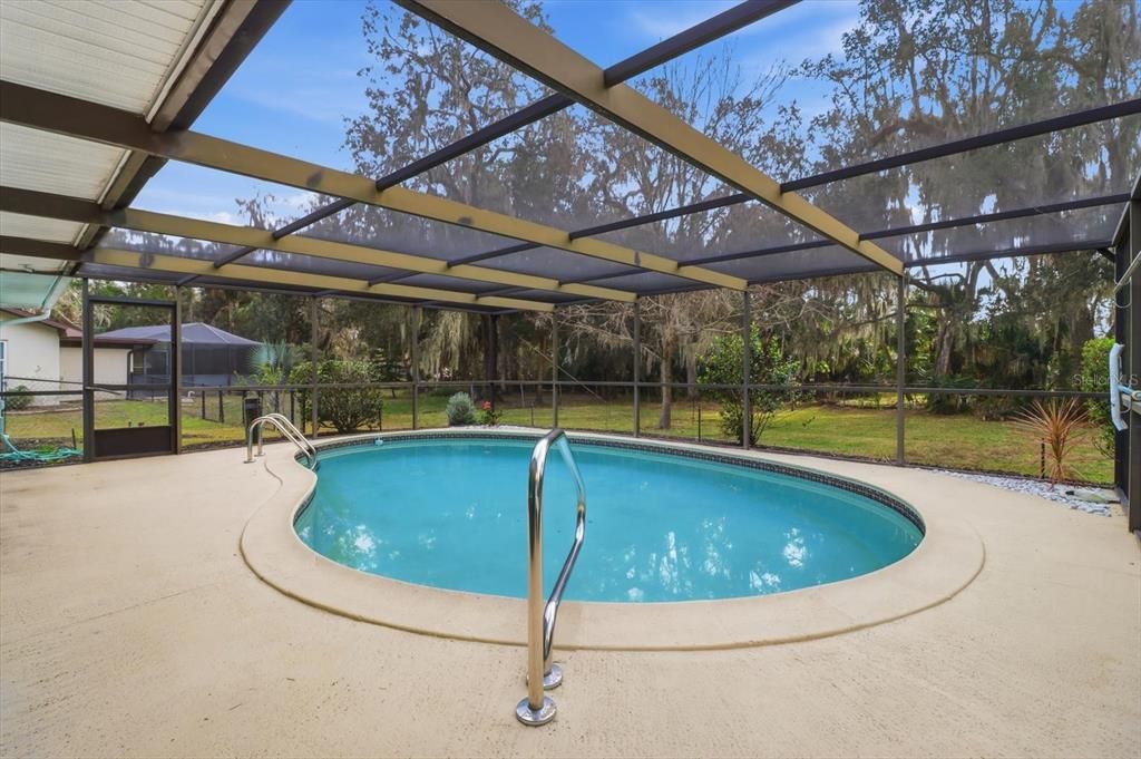 For Sale: $319,900 (3 beds, 2 baths, 1610 Square Feet)