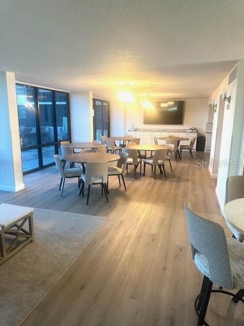 待售: $599,000 (2 贝兹, 2 浴室, 1103 平方英尺)