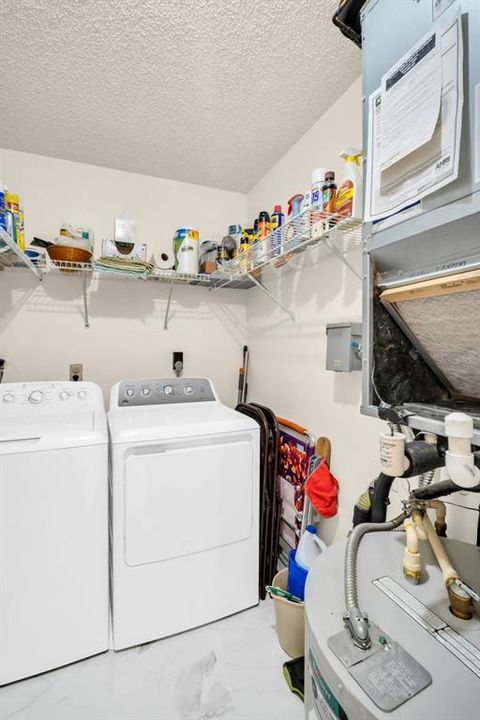 En Venta: $269,000 (2 camas, 2 baños, 1080 Pies cuadrados)