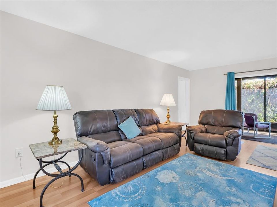 En Venta: $269,000 (2 camas, 2 baños, 1080 Pies cuadrados)