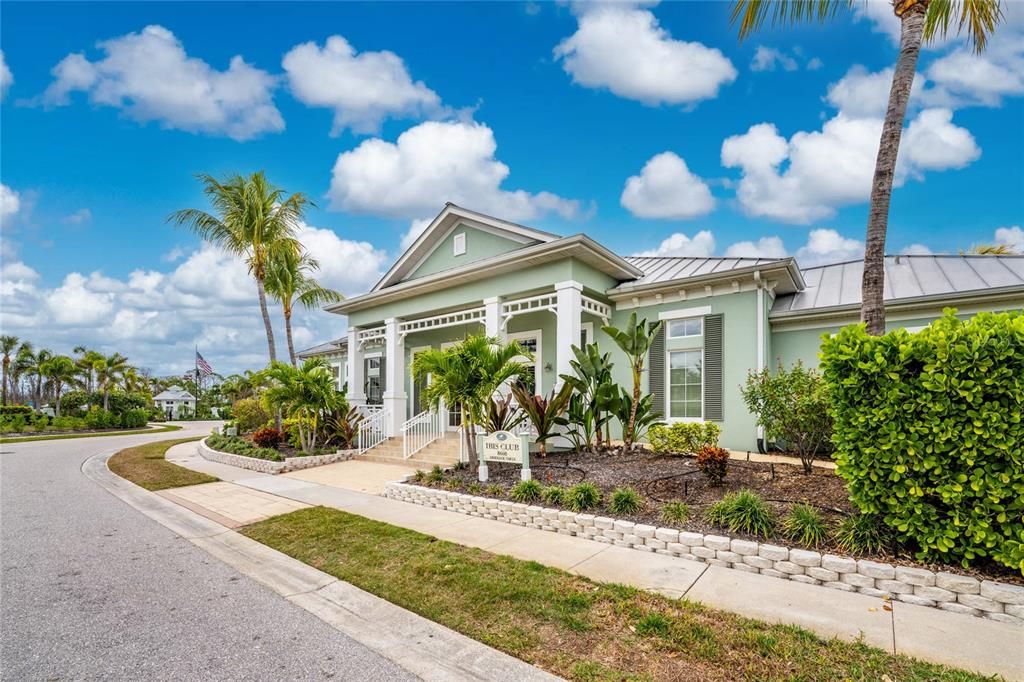 For Sale: $349,900 (3 beds, 2 baths, 2066 Square Feet)