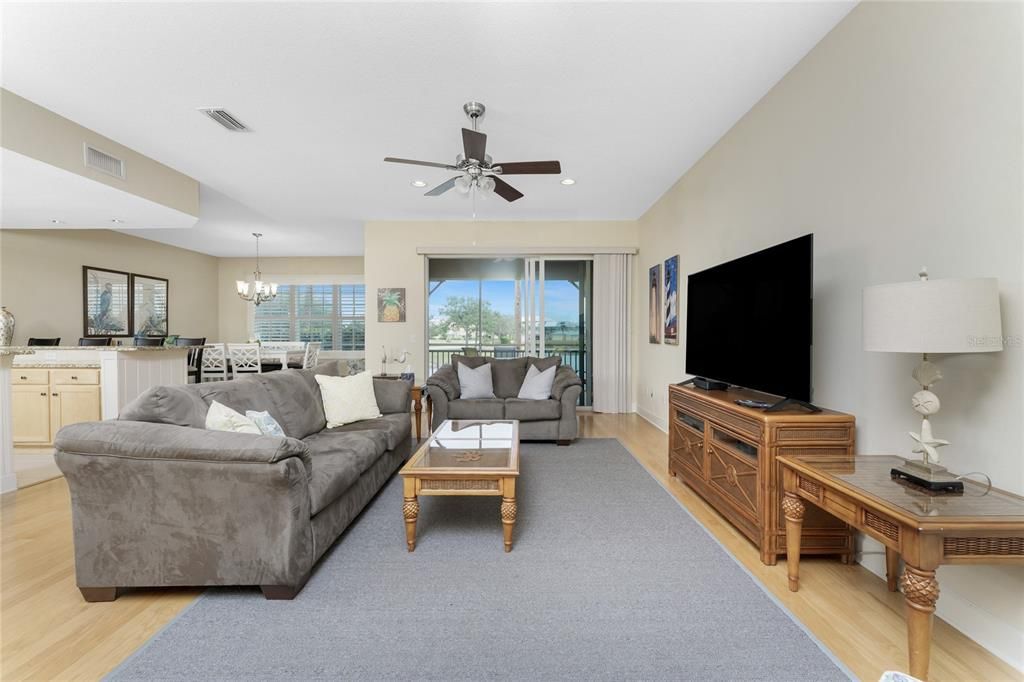 For Sale: $349,900 (3 beds, 2 baths, 2066 Square Feet)