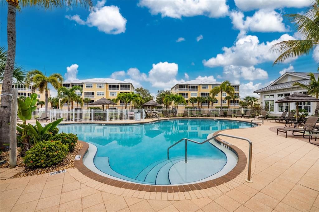 For Sale: $349,900 (3 beds, 2 baths, 2066 Square Feet)