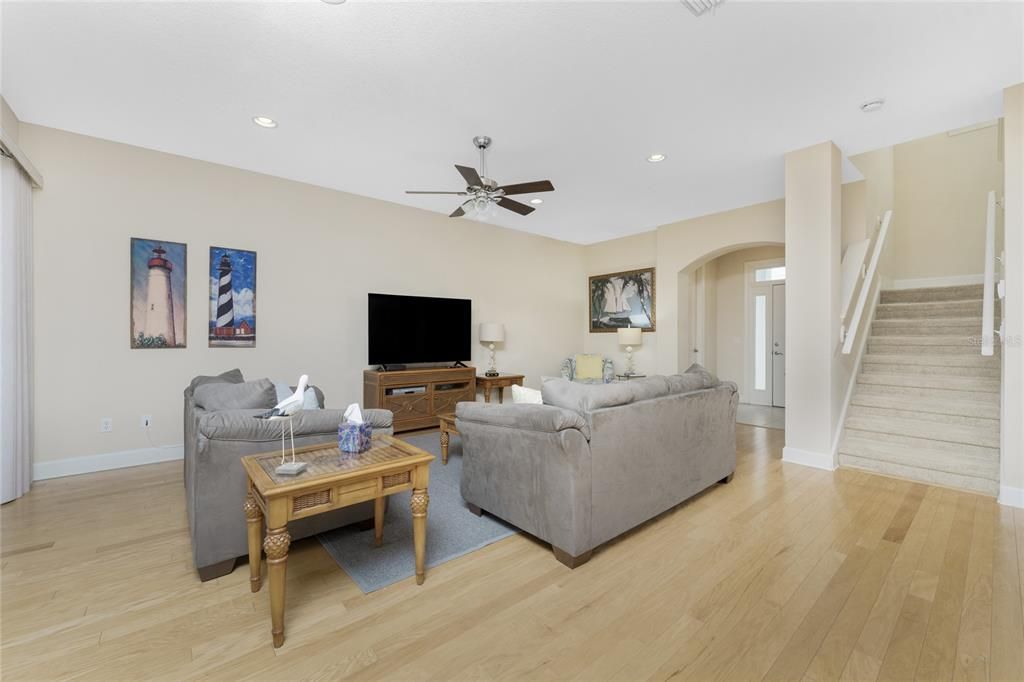 For Sale: $349,900 (3 beds, 2 baths, 2066 Square Feet)