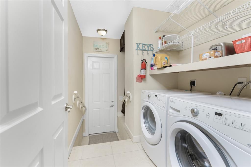 For Sale: $349,900 (3 beds, 2 baths, 2066 Square Feet)