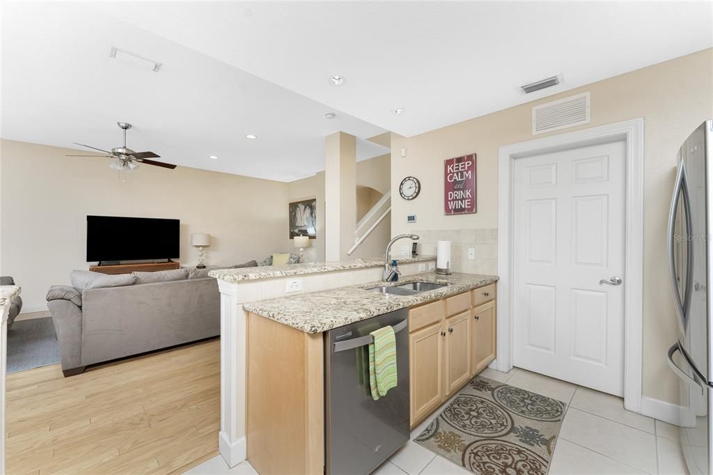 For Sale: $349,900 (3 beds, 2 baths, 2066 Square Feet)