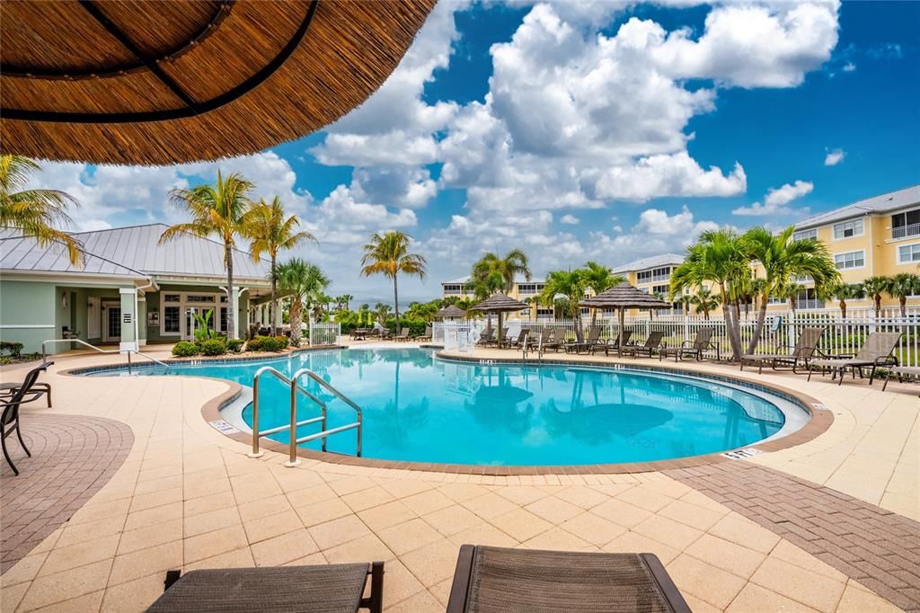 For Sale: $349,900 (3 beds, 2 baths, 2066 Square Feet)