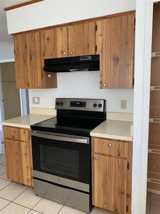 В аренду: $1,800 (2 спален, 2 ванн, 1117 Квадратных фут)