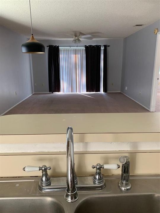 В аренду: $1,800 (2 спален, 2 ванн, 1117 Квадратных фут)