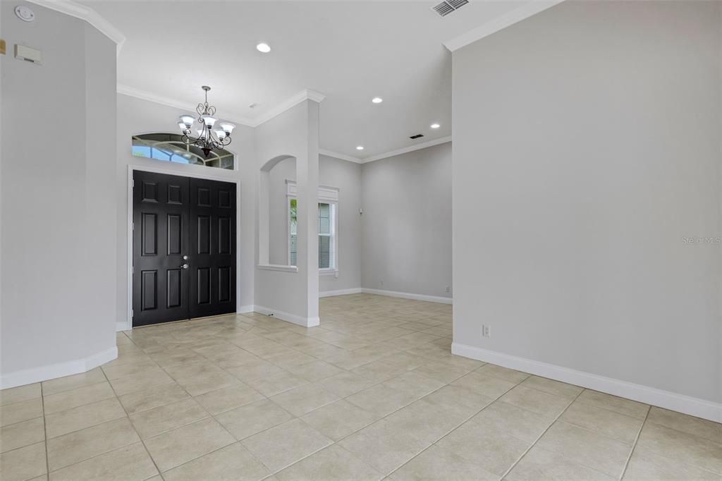 For Sale: $650,000 (4 beds, 2 baths, 2415 Square Feet)