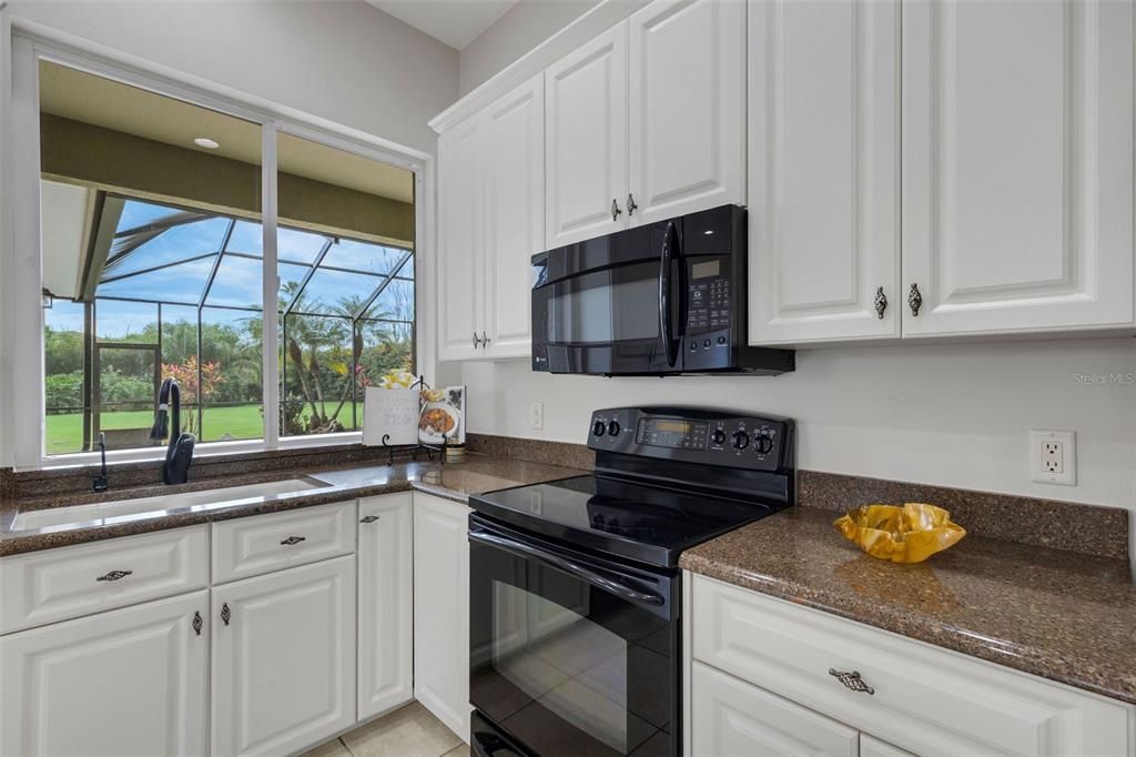 For Sale: $650,000 (4 beds, 2 baths, 2415 Square Feet)