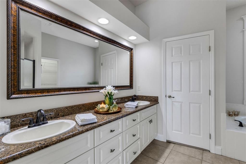 For Sale: $650,000 (4 beds, 2 baths, 2415 Square Feet)