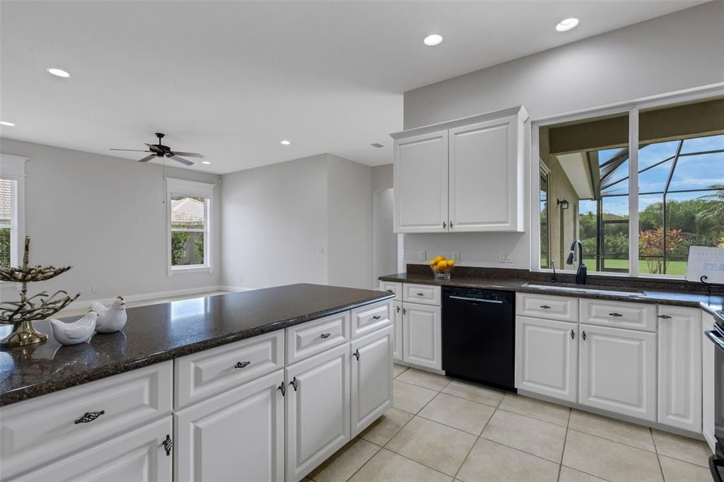 For Sale: $650,000 (4 beds, 2 baths, 2415 Square Feet)