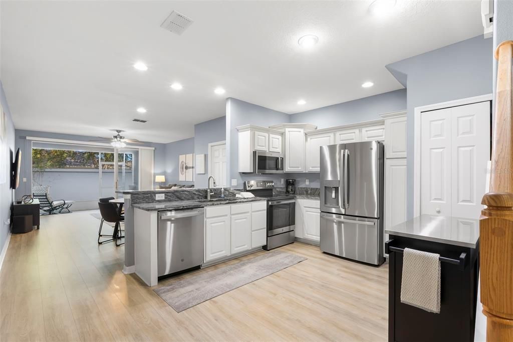 En Venta: $319,500 (2 camas, 2 baños, 1344 Pies cuadrados)