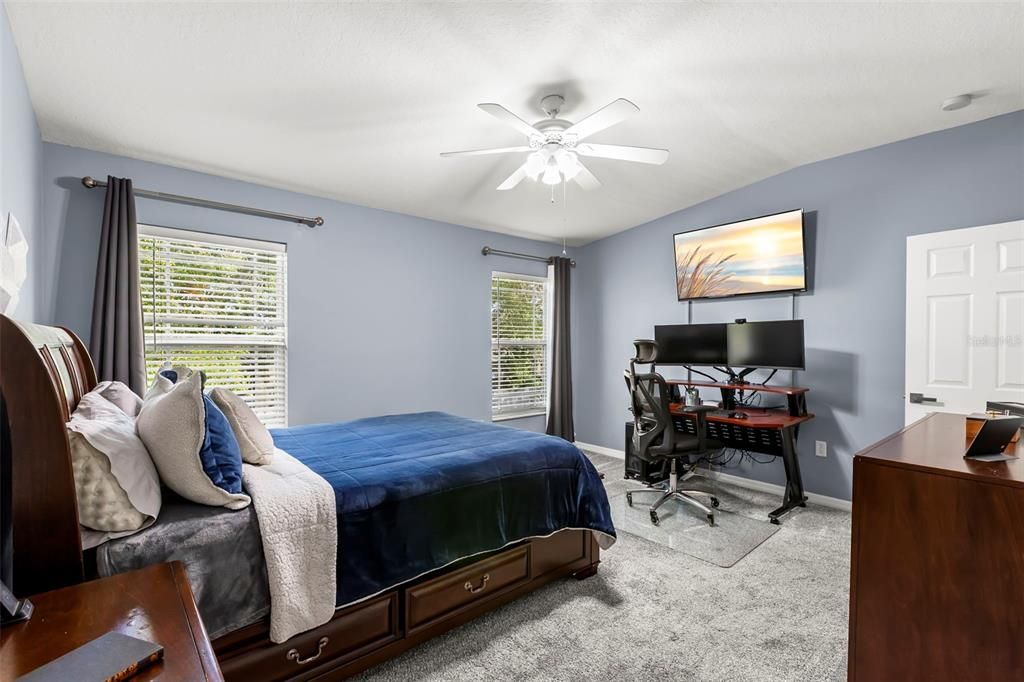 En Venta: $319,500 (2 camas, 2 baños, 1344 Pies cuadrados)