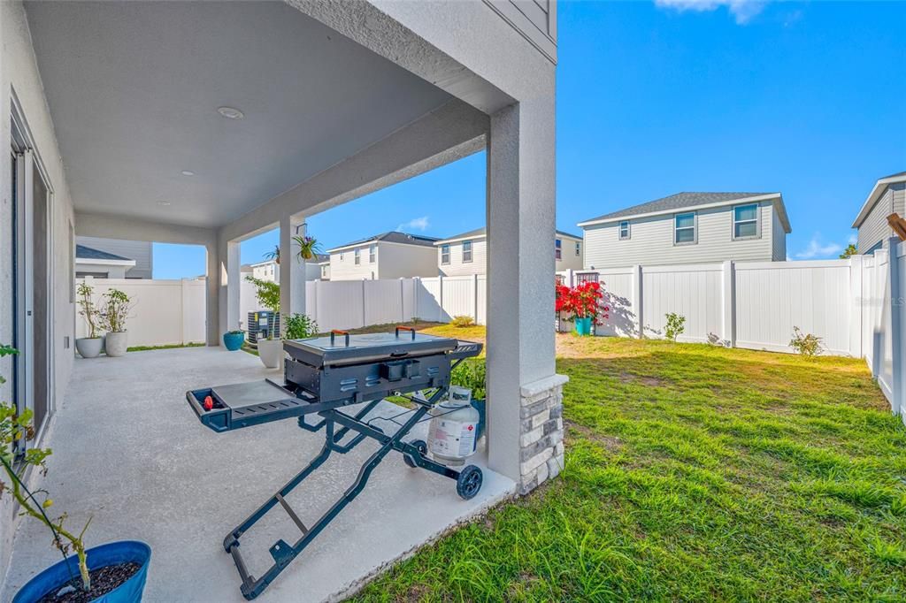 待售: $435,000 (5 贝兹, 3 浴室, 2640 平方英尺)