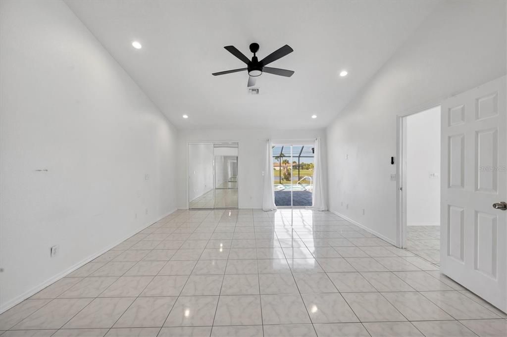 待售: $890,000 (7 贝兹, 0 浴室, 3679 平方英尺)