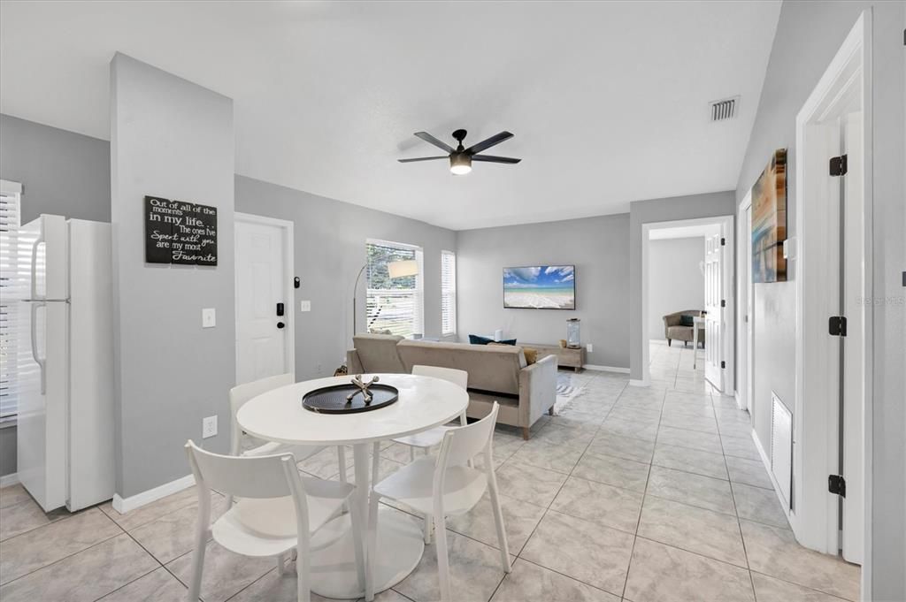 待售: $890,000 (7 贝兹, 0 浴室, 3679 平方英尺)