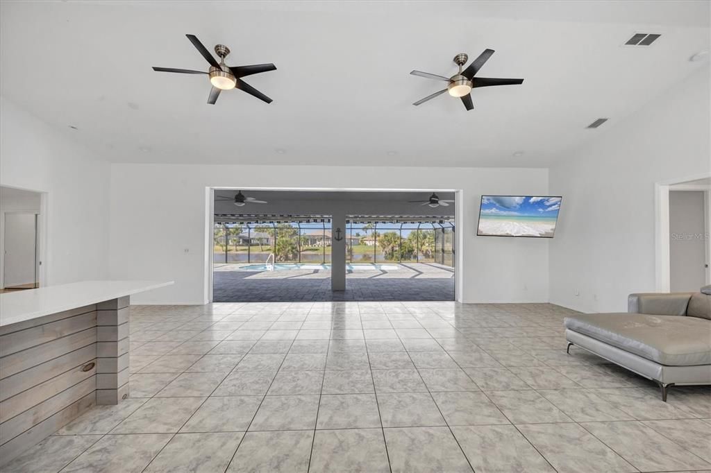 待售: $890,000 (7 贝兹, 0 浴室, 3679 平方英尺)