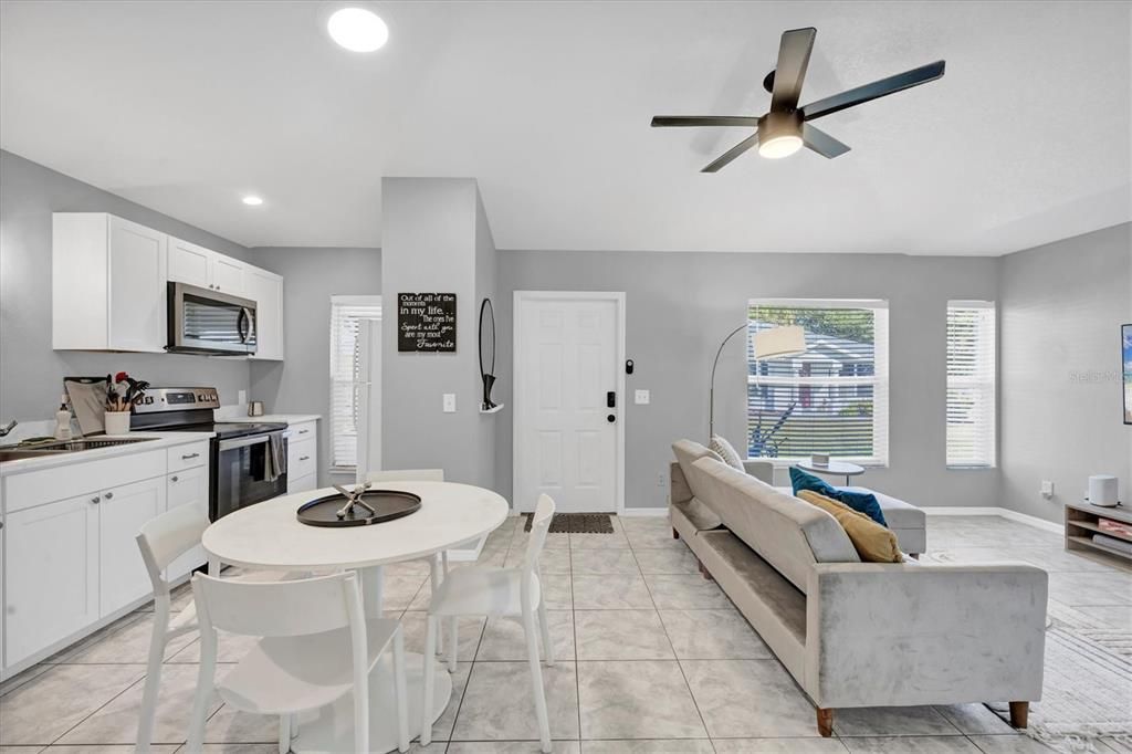 待售: $890,000 (7 贝兹, 0 浴室, 3679 平方英尺)